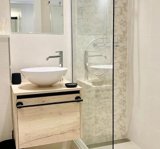 On Boulevard شقة *