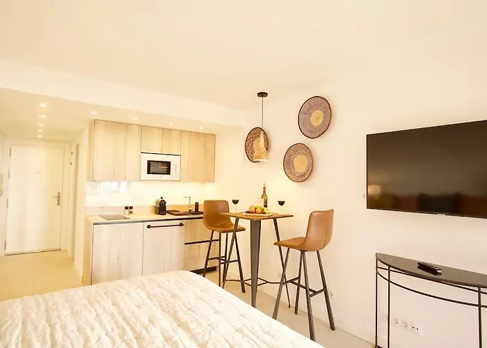 On Boulevard شقة ماربيا